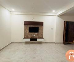 2bhk fully furnished flat available in kondapur