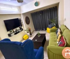 Female flatmate required in 3bhk, Andheri West,Infinity Mall