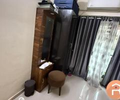 Female flatmate required in 3bhk, Andheri West,Infinity Mall