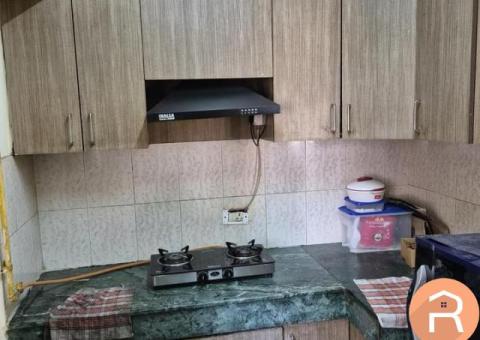 Room for rent in 3bhk flat, located in Sector 137