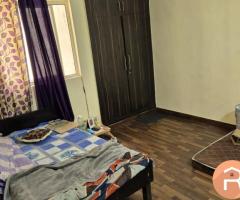 Room for rent in 3bhk flat, located in Sector 137