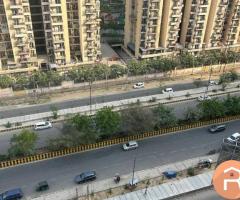 3 BHK semi furnished flat available for rent in Gaur City 2