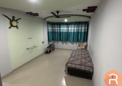 1 BHK Semi-Furnished Flat for Rent in Viman Nagar