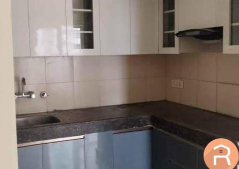 2bhk flat available for rent in noida extention