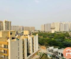 Fully Furnished 1BHK Flat in NX One Near Gaur City Mall