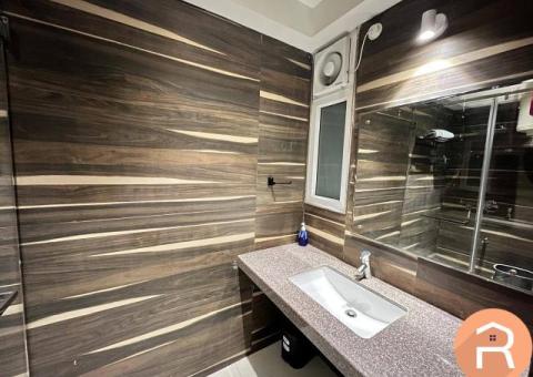 LUXURIOUS AND SPECIOUS 3BHK  FLAT with Servant Room