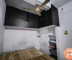 Shared Room Available  Near Engineering Churaha, Aliganj - 3
