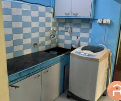 1 BHK FLAT AVAILABLE IN VEERA DESAI ROAD - 4