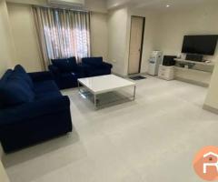 Sharing occupancy in a 3 bhk flat in Khar west - 5