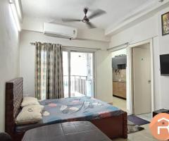 1 RK For Rent – Premium Society | Gaur City Vicinity - 2