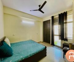 1 Room Available in 3BHK Flat at AIG Park Avenue, Gaur City