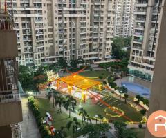 1 Room Available in 3BHK Flat at AIG Park Avenue, Gaur City - 2