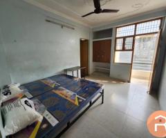 Boys PG/Hostel Near BBD University Chinhat