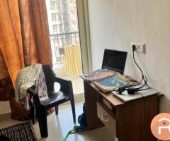 Single Room Available in Semi-Furnished 3BHK, Gaur City 2 - 3