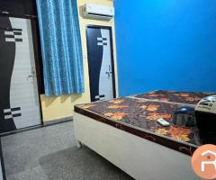 Spacious 1 BHK Flat for Rent in Sector 62 Noida - 4