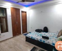 Room Available in Pre-Occupied Flat at Sushant Lok Phase 2, Sector 57 - 3