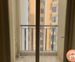 Single Room Available in Shared 3BHK at Amrapali Centurian Park - 3