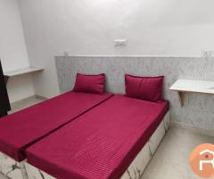 Mom's PG for Boys in Sector 22 Gurgaon Near Udyog Vihar - 3