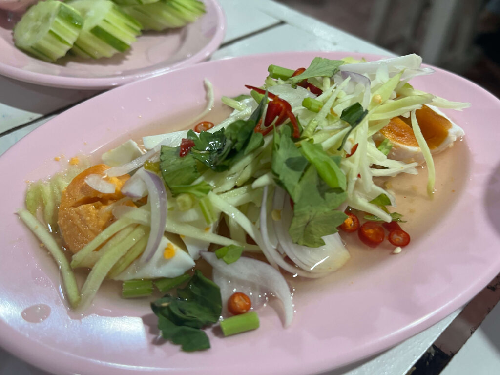 ข้าวต้มกุ๊ย ชาวเล อร่อยเด็ดกับอาหารทะเลสดใหม่ ราคาไม่แพง ในปัตตานี