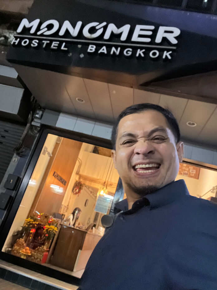 Monomer Hostel ที่พักสุดฮิต ติด BTS ราชเทวี ประหยัด ปลอดภัย สไตล์มินิมอล