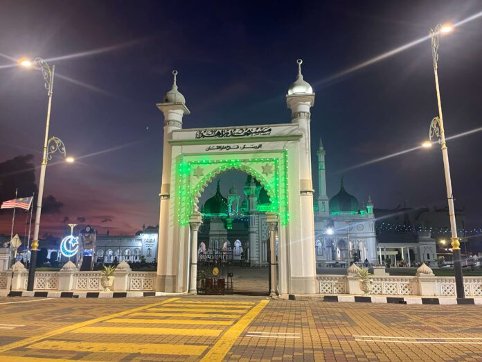 Masjid Zahir อาลอร์สตาร์ มัสยิดงามสง่า สัญลักษณ์แห่งศรัทธาใจกลางเมืองเคดาห์