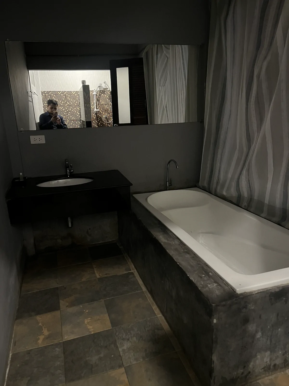 88 Fine Hotel พุนพิน, สุราษฎร์ธานี — บรรยากาศร้าน