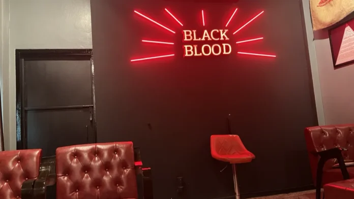 หน้าร้าน BLACK BLOOD Roastery เมืองยะลา