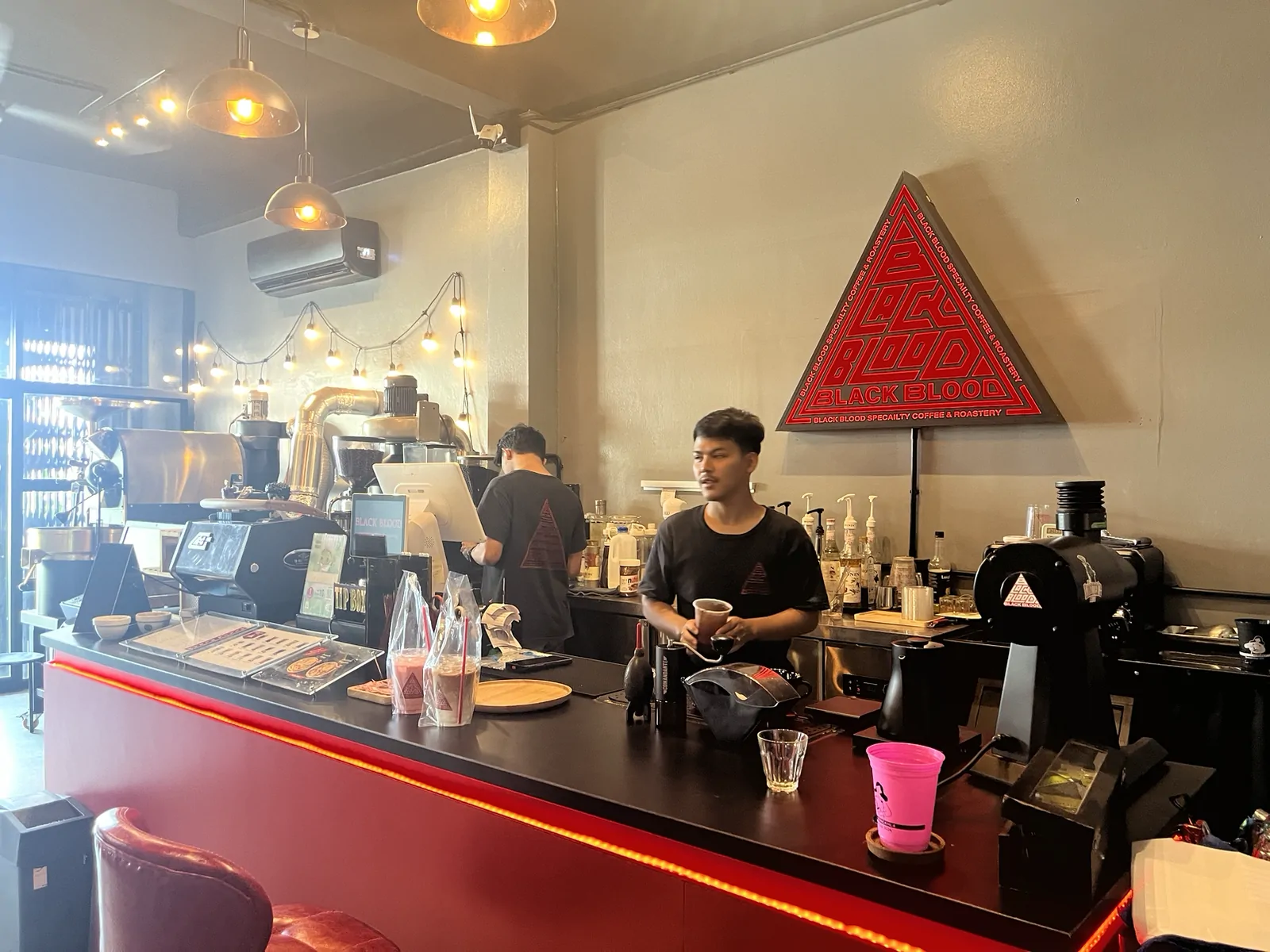 BLACK BLOOD Roastery เมืองยะลา — Black Blood Roastery เหมาะกับใคร
