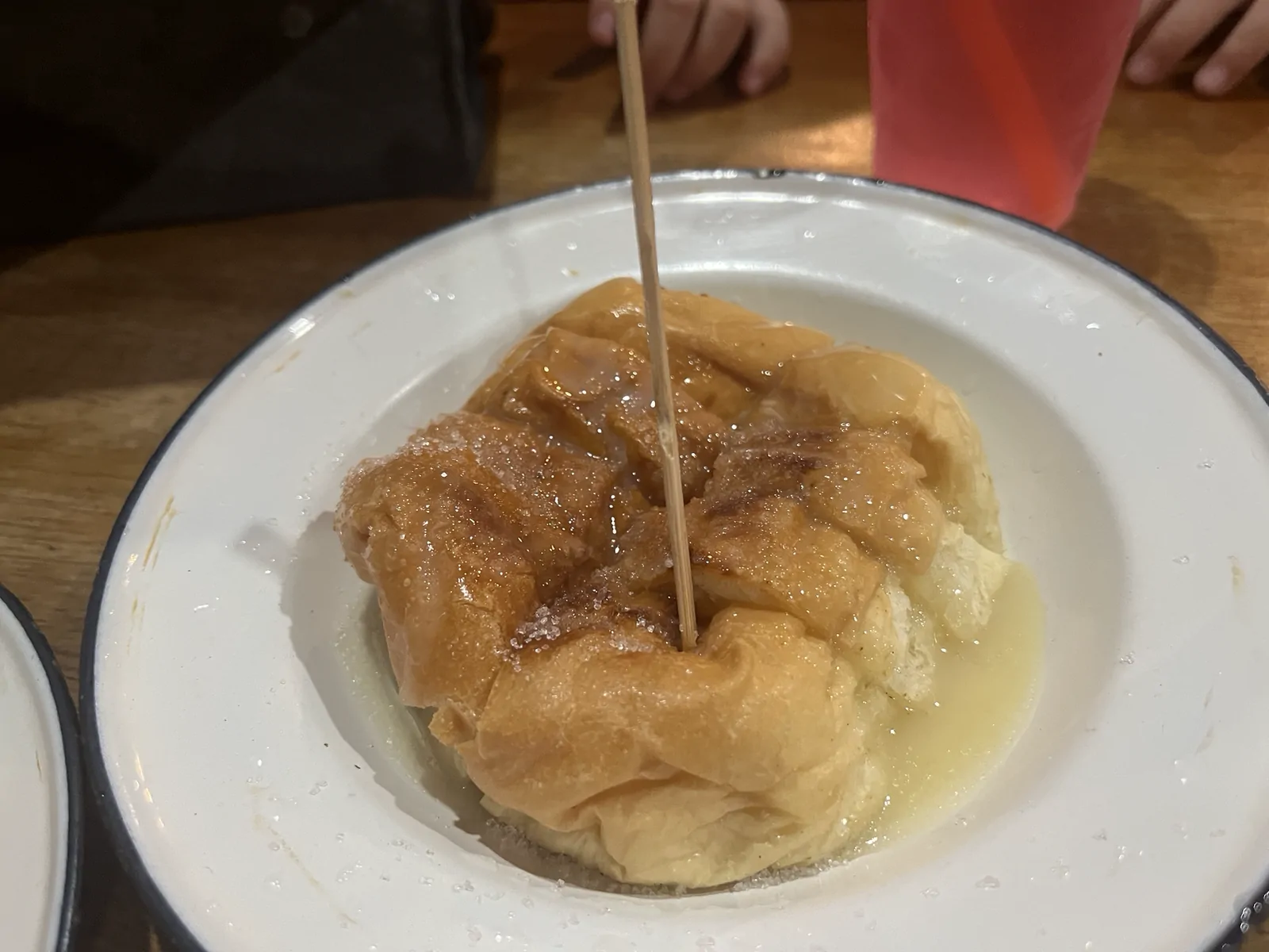Baan Ko Nom Sod เมืองปัตตานี, ปัตตานี — บรรยากาศร้านโกนมสด ปัตตานี ตอนกลางคืนเป็นยังไง