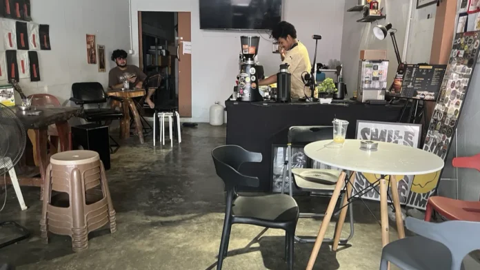 หน้าร้าน Freddo Coffee ธารโต, ยะลา
