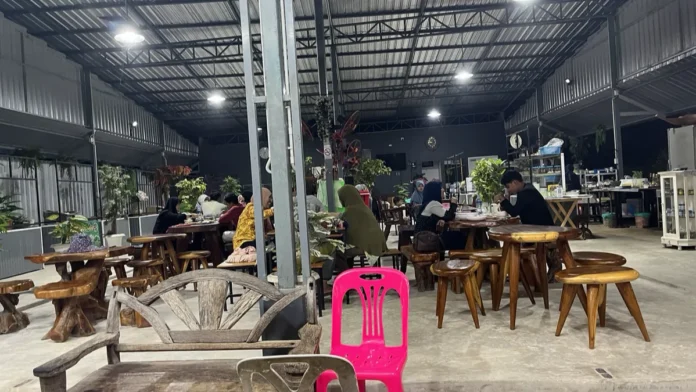 หน้าร้าน Friend Coffee เพื่อน&กาแฟ S.1 เมืองยะลา, ยะลา