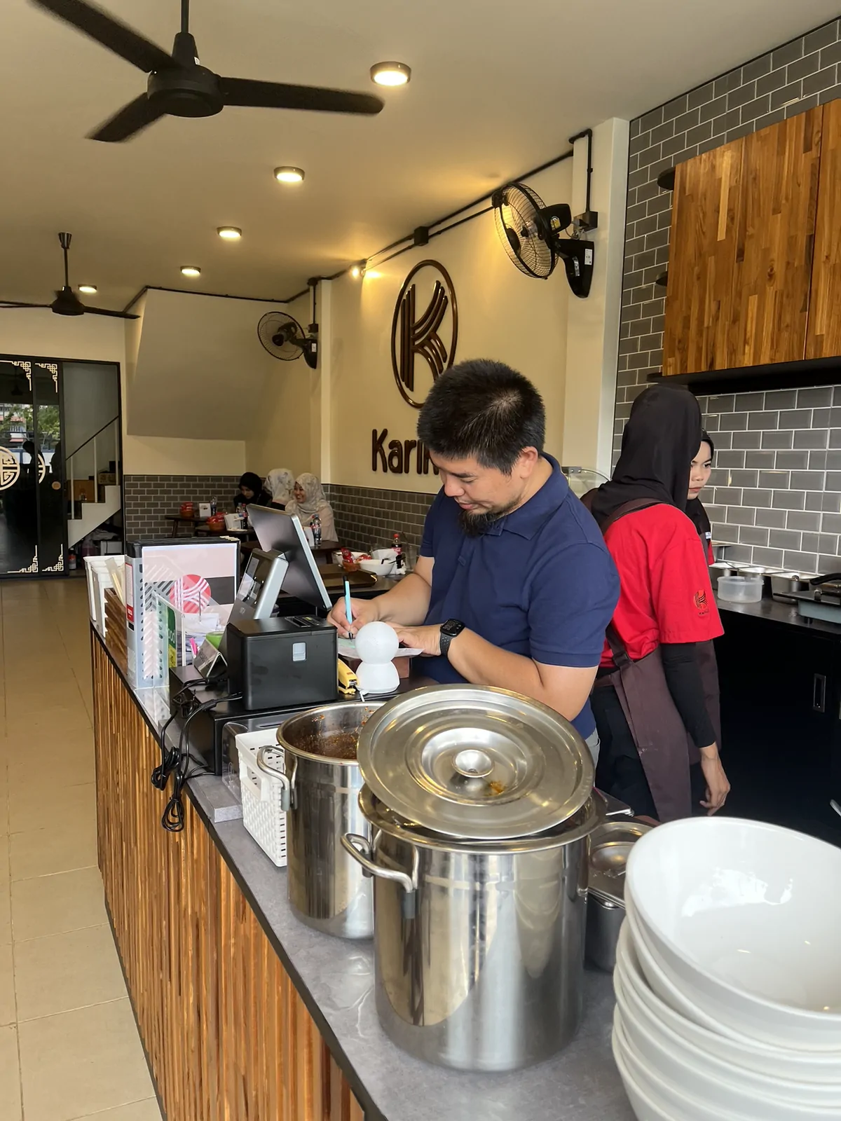 ก๋วยเตี๋ยวคาริคูลิล Karikulil สาขา ยะลา สะเต็ง อำเภอเมือง ยะลา — บรรยากาศร้าน