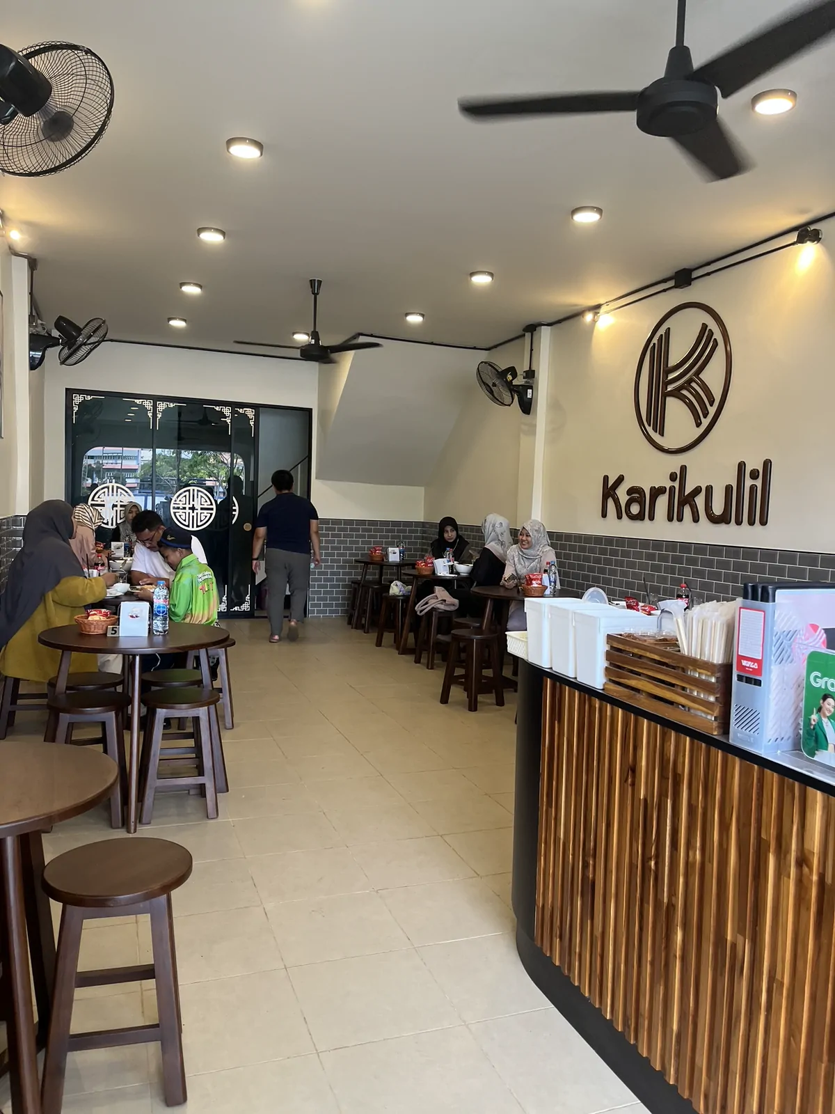 ก๋วยเตี๋ยวคาริคูลิล Karikulil สาขา ยะลา สะเต็ง อำเภอเมือง ยะลา — บรรยากาศร้าน