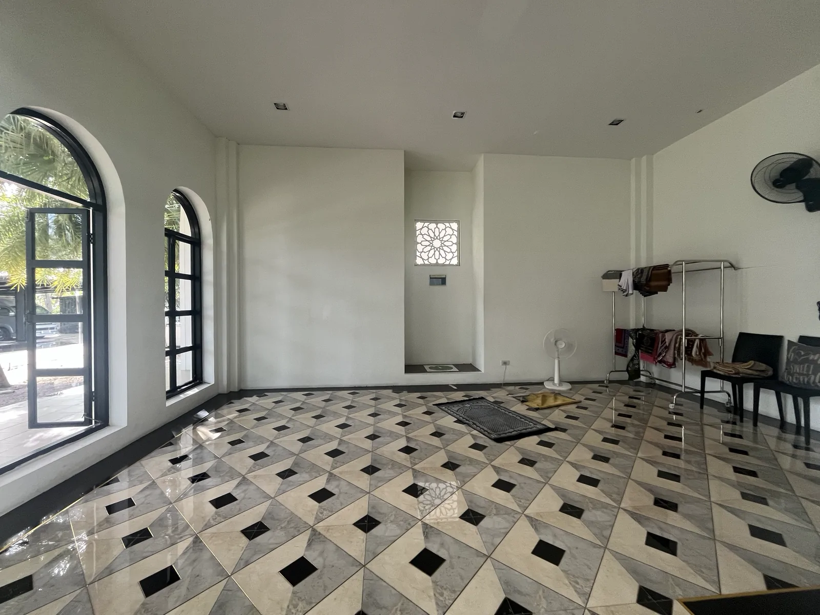 Khun Ton Restaurant ทับสะแก ประจวบคีรีขันธ์ — บรรยากาศร้าน