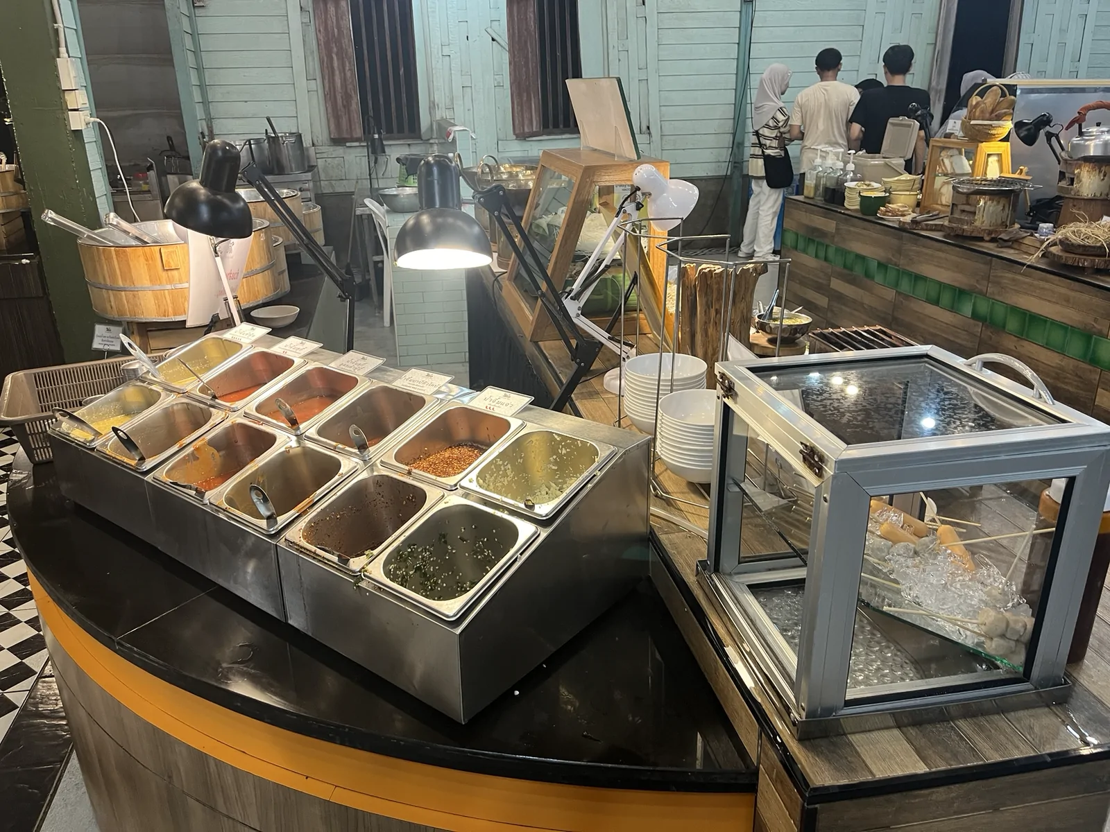 Kobang Seafood Halal Buffet พัฒนาการ กรุงเทพฯ — บรรยากาศร้านโคบัง เหมาะกับใคร