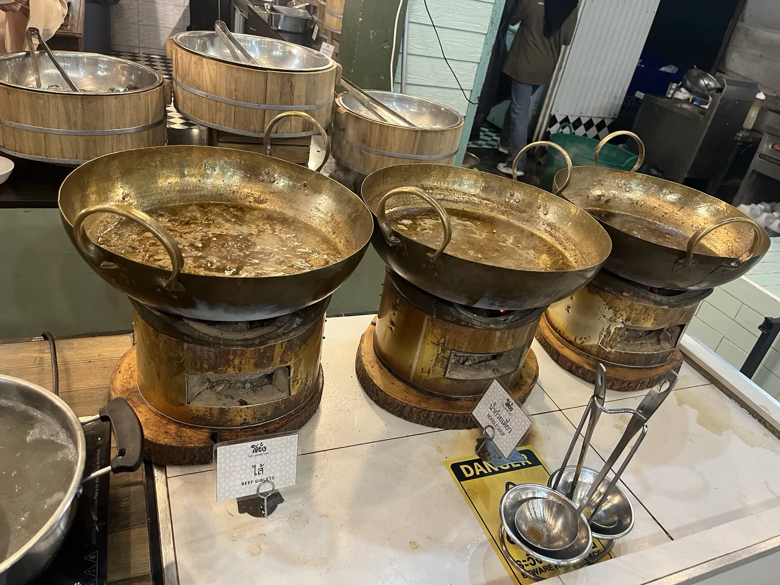 Kobang Seafood Halal Buffet พัฒนาการ กรุงเทพฯ — บรรยากาศร้าน