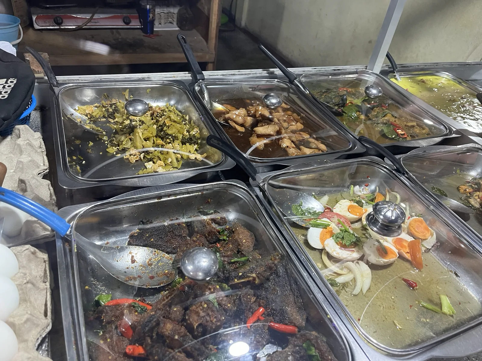 ร้านริสกีมุสลิม เมืองพัทลุง, พัทลุง — ที่จอดรถร้านริสกีมุสลิม พัทลุง