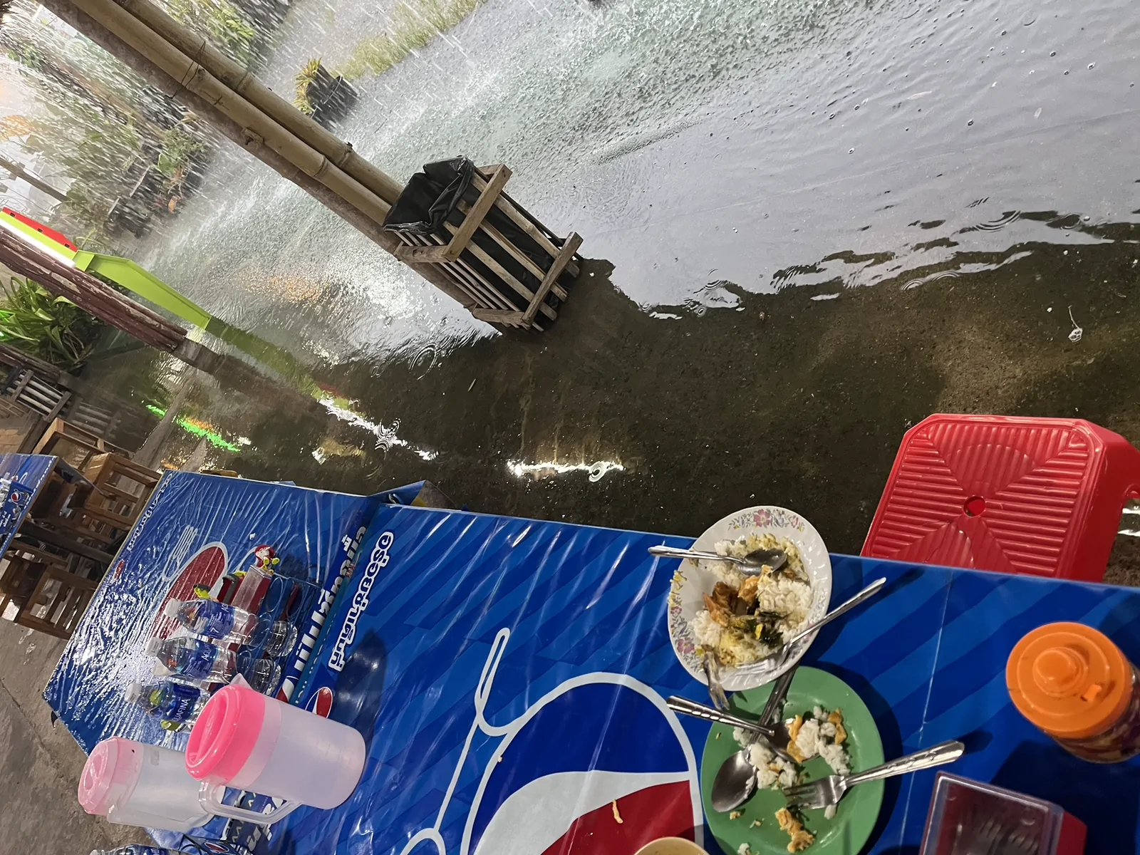 ร้านริสกีมุสลิม เมืองพัทลุง, พัทลุง — บรรยากาศร้าน