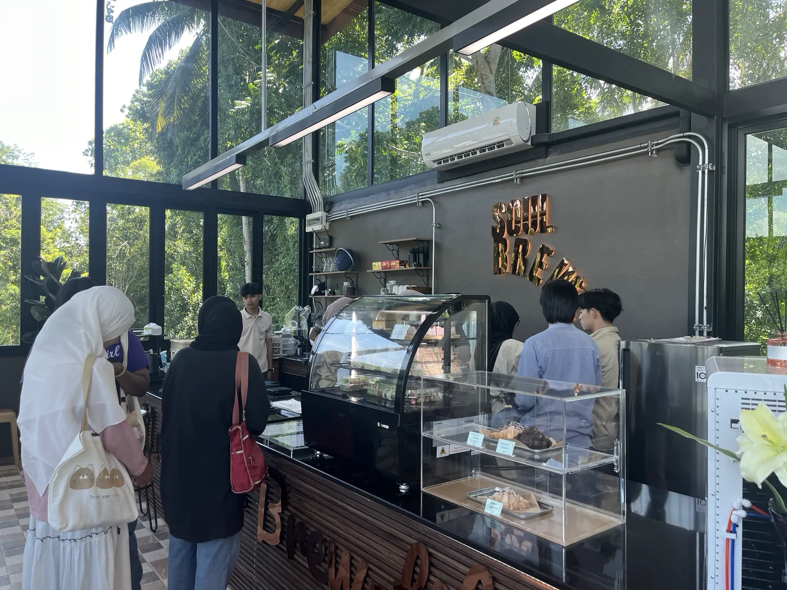 Soulbrew specialty cafe & Bistro อำเภอเมืองยะลา, ยะลา — Soulbrew Cafe ยะลา อยู่ตรงไหน บรรยากาศเป็นยังไง