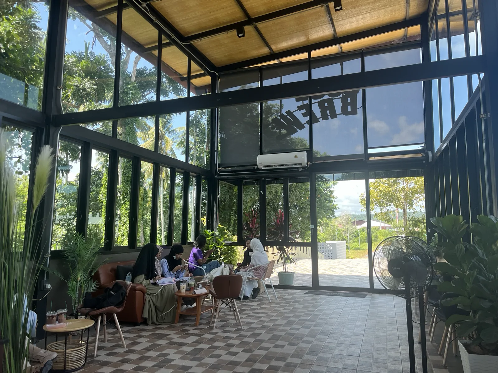 Soulbrew specialty cafe & Bistro อำเภอเมืองยะลา, ยะลา — ของกินที่ร้าน เค้กและเบเกอรี่