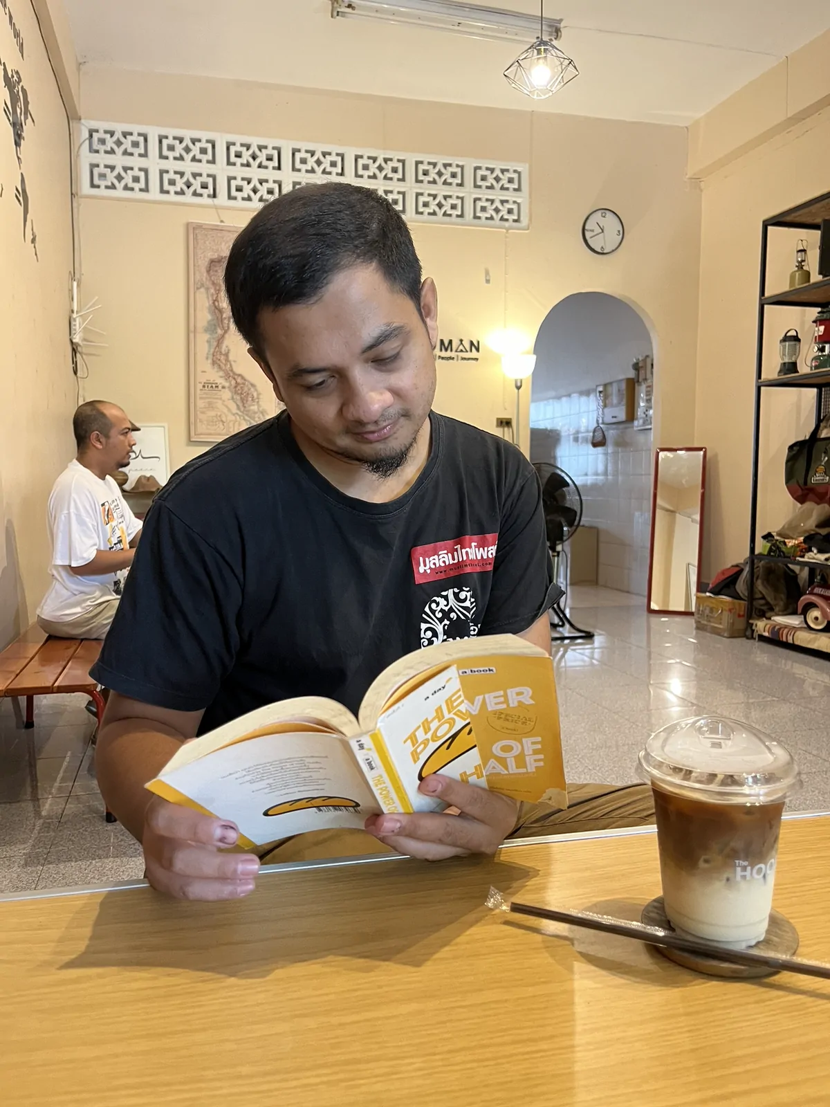 THE HOOMAN ถนนรวมมิตร อำเภอเมือง ยะลา — บรรยากาศร้าน
