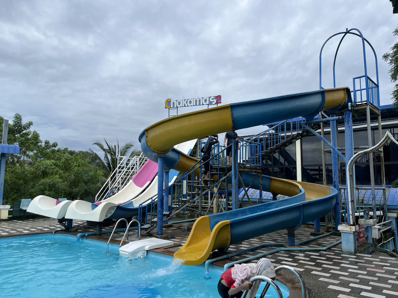 บ้านชคะมาศ 2 หาดใหญ่, สงขลา — บรรยากาศร้าน