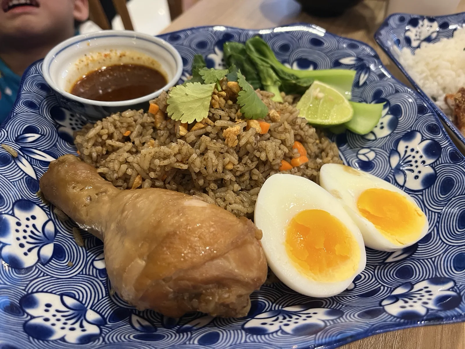 Bana Raya Pattani(บานารายา) เมืองปัตตานี — บรรยากาศร้านบานารายา ตกแต่งสไตล์ไหน