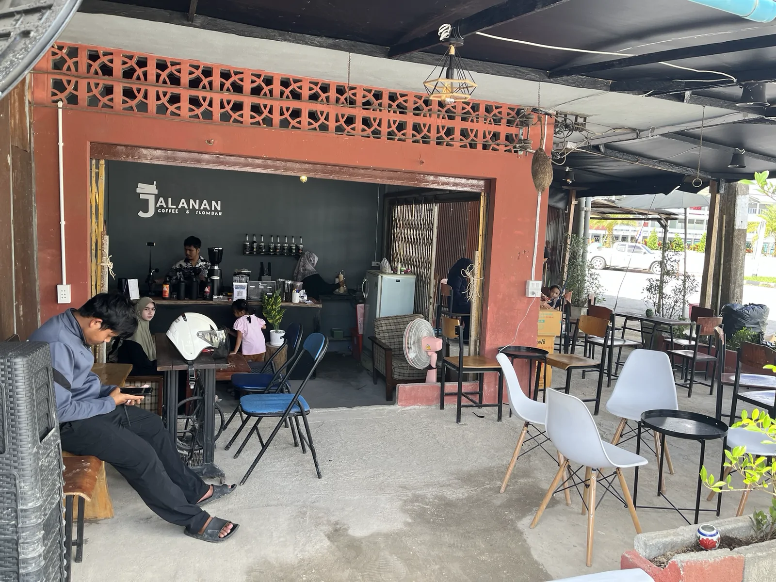 𝐉𝐀𝐋𝐀𝐍𝐀𝐍 𝐂𝐨𝐟𝐟𝐞𝐞 บันนังสตา, ยะลา — Jalanan Coffee บันนังสตา อยู่ตรงไหน