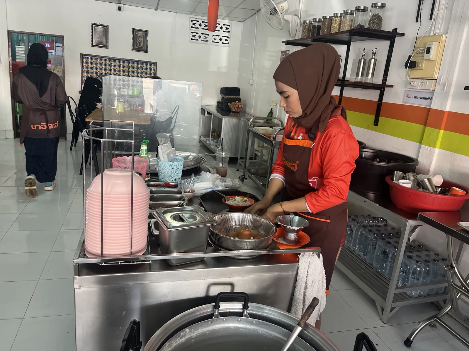 ร้านมาอิดะฮ์ ข้าวหมกอาหรับ เมืองยะลา, ยะลา — บรรยากาศร้าน