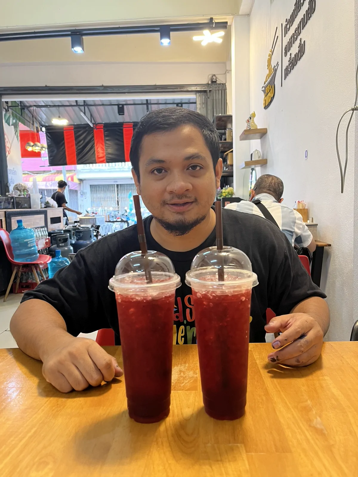 ร้าน HEELAY/ฮีเล ก๋วยเตี๋ยวเรือรสเด็ด/ข้าวซอยรสจัดจ้าน เนินหูกวาง สะเตง เมืองยะลา — ข้าวซอยฮีเล สูตรเชียงรายแท้ๆ รสชาติเป็นยังไง