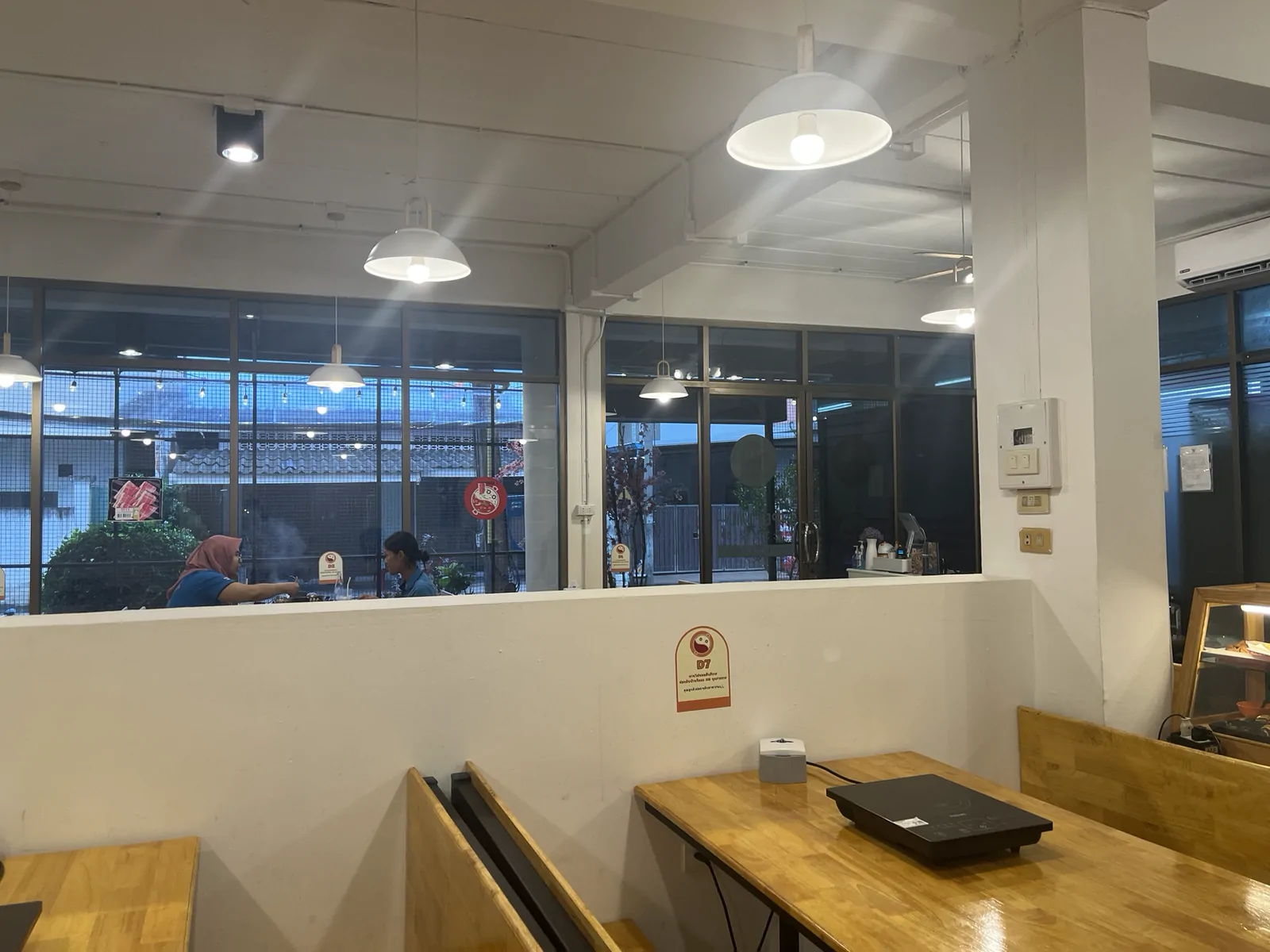 Kinmun shabu กินมันส์ชาบู ฮาลาล ยะลา ตือเบาะ อำเภอเมือง ยะลา — บรรยากาศร้าน
