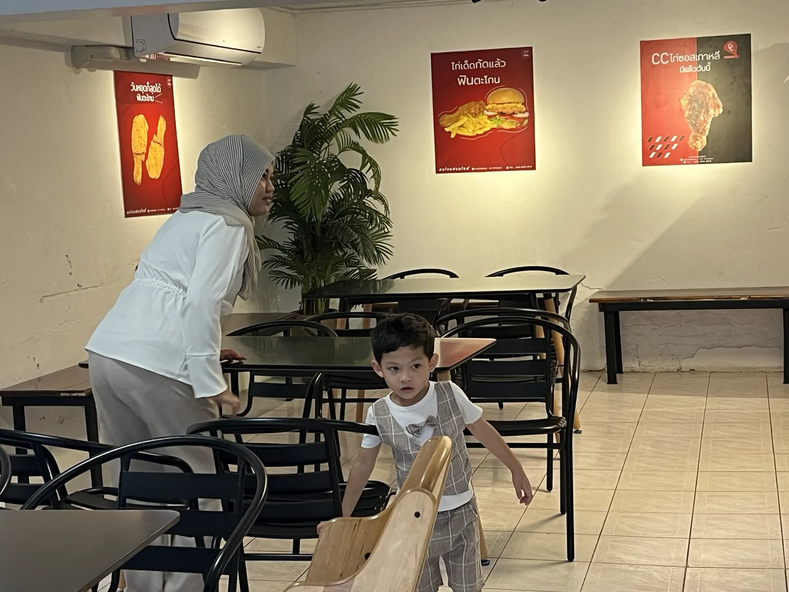 TOP CAFE หาดใหญ่, สงขลา — สรุป ใครควรแวะ Top Cafe หาดใหญ่ ก่อนไปมาเลเซีย