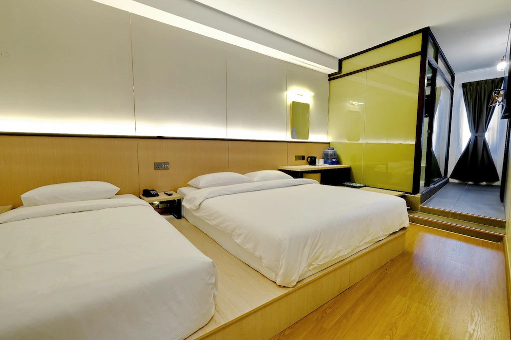 Premium Triple Room