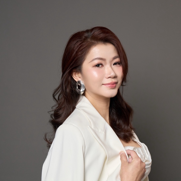  Angelyn  Chui Yng Aw